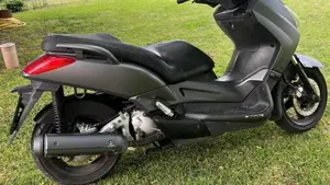 Yamaha X-Max 250 (2005 - 07)  (4)
