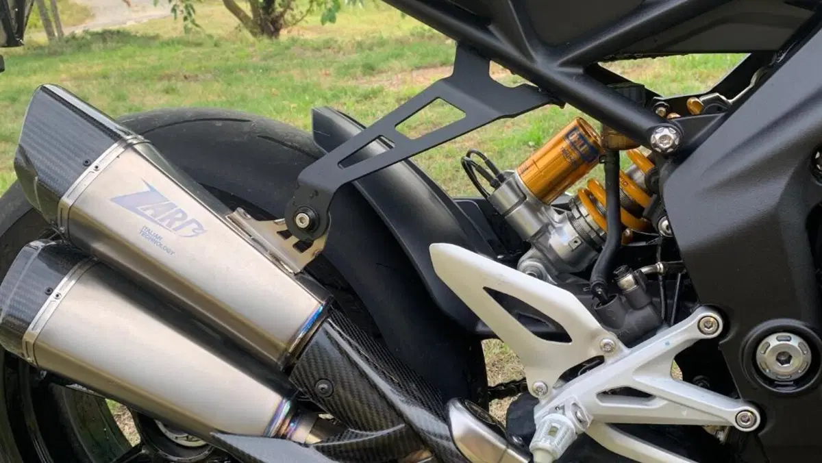 Triumph Speed Triple 1200 RR (2022 - 26)  (5)