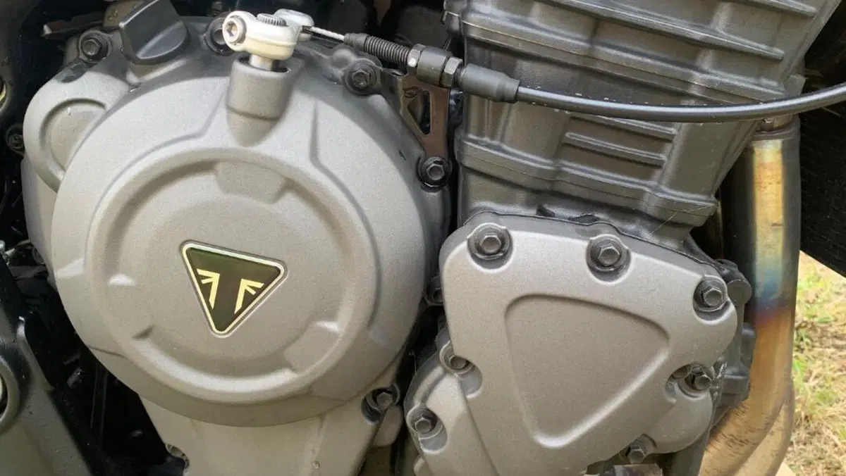 Triumph Speed Triple 1200 RR (2022 - 26)  (6)