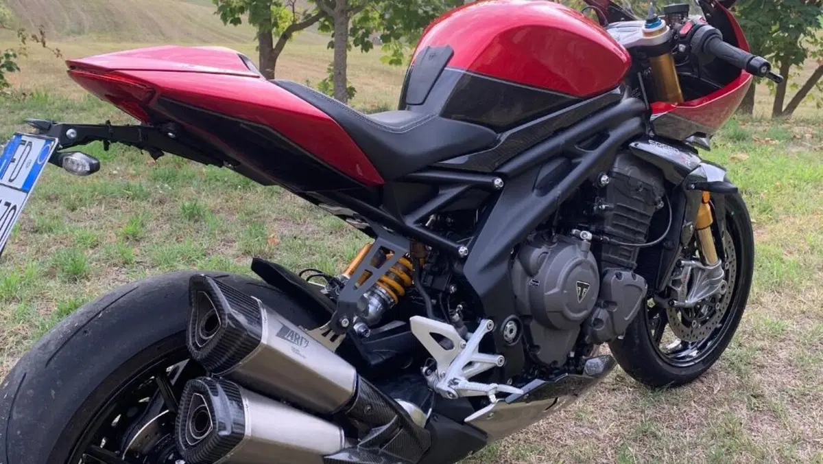 Triumph Speed Triple 1200 RR (2022 - 26)  (11)