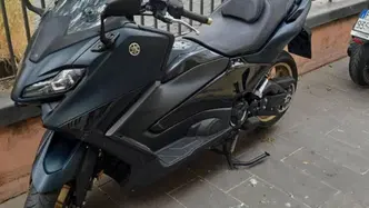 Yamaha T-Max 560 Tech Max (2022 - 24) usata
