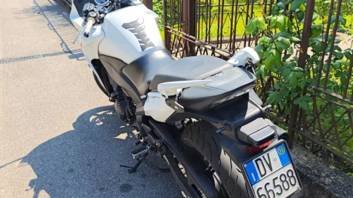 Honda CBF 1000 ST (2010 - 13)  (4)