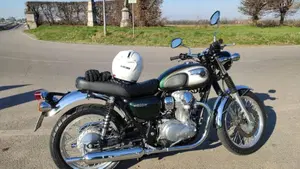 Kawasaki W 800 (2010 - 17)  (3)