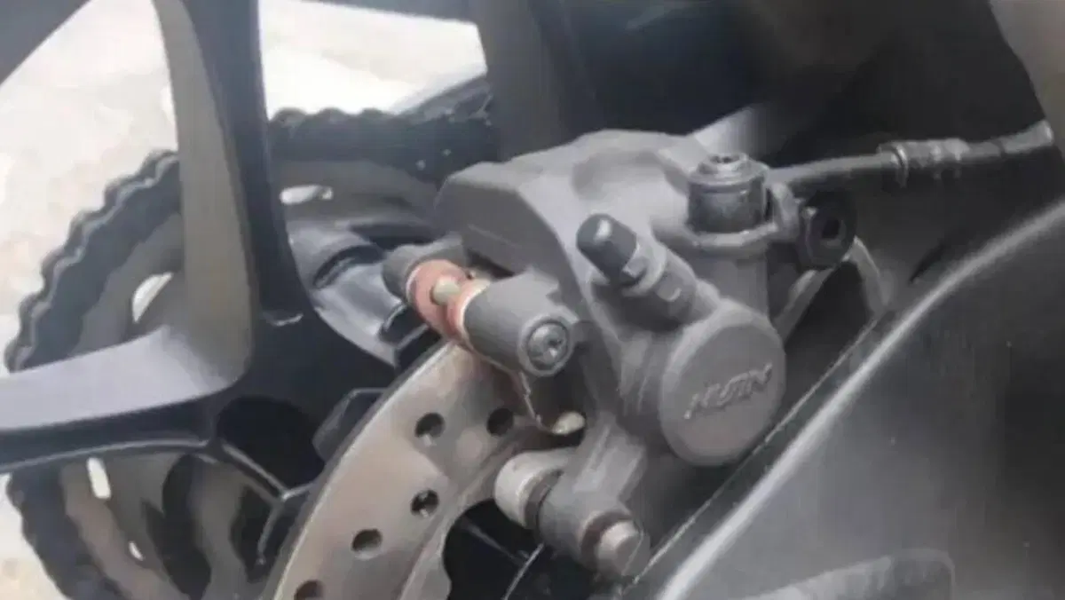 Yamaha YZF R1 (2020 - 25)  (2)