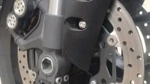 Yamaha YZF R1 (2020 - 25)  (3)