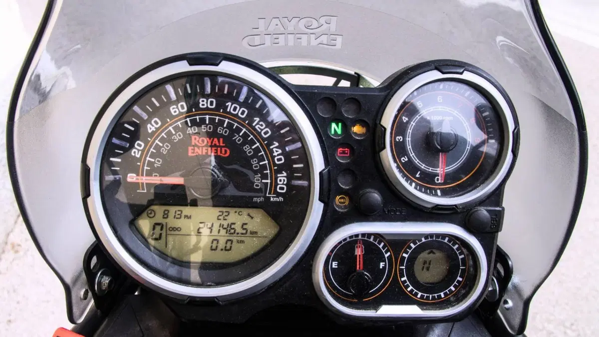 Royal Enfield Himalayan 411 (2017 - 20)  (7)