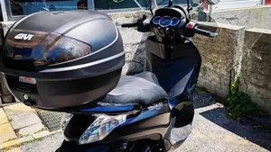 Piaggio Beverly 350 Police ABS-ASR (2018 - 20)  (9)