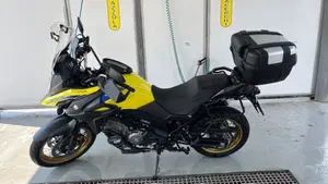 Suzuki V-Strom 650XT (2021 - 25)  (2)