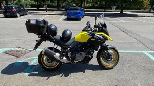 Suzuki V-Strom 650XT (2021 - 25)  (9)