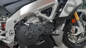 Aprilia Tuono V4 (2021 - 24)  (4)