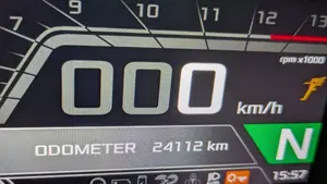 Aprilia Tuono V4 (2021 - 24)  (6)