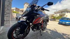 KTM 1290 Super Duke GT ABS (2016 - 18)  (2)