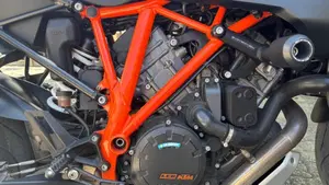 KTM 1290 Super Duke GT ABS (2016 - 18)  (4)