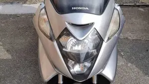 Honda Silver Wing 400 (2006 - 09)  (2)