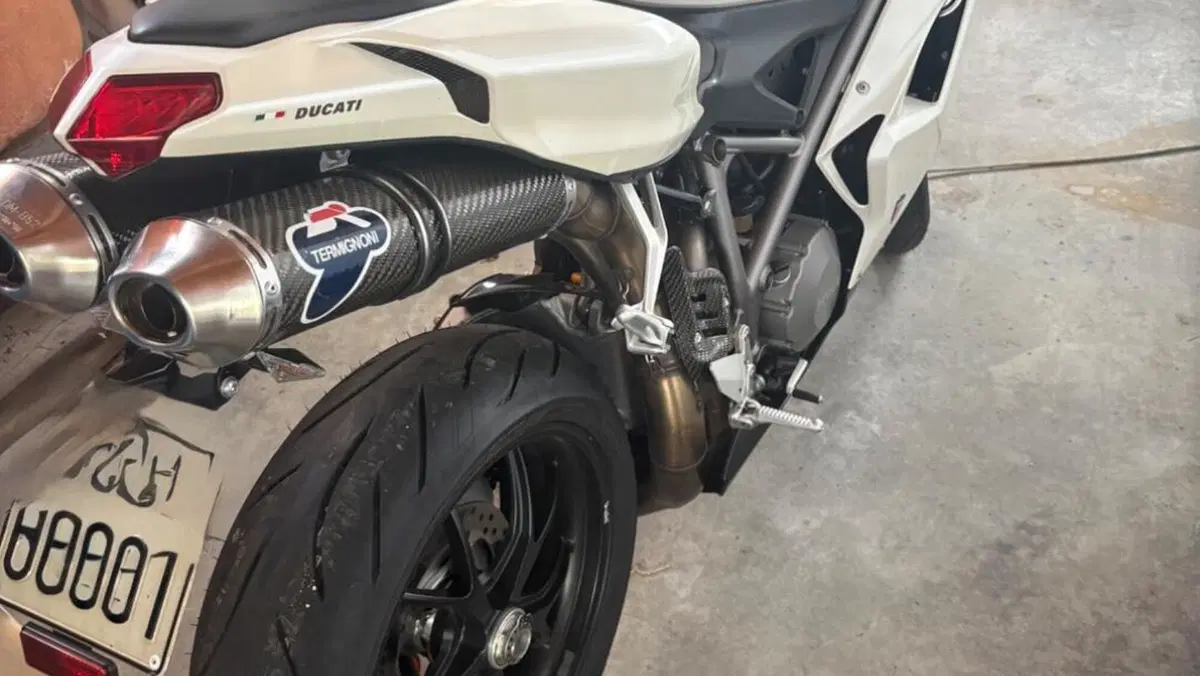 Ducati 848 (2007 - 13)  (4)