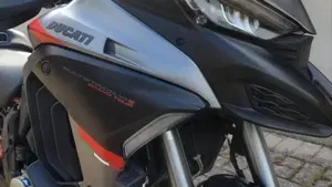 Ducati Multistrada V4 S Grand Tour (2024)  (9)