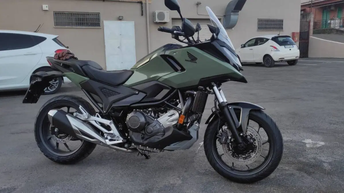 Honda NC 750 X (2025 - 26)  (2)