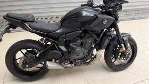 Yamaha MT-07 Y-AMT (2025 - 26)  (2)