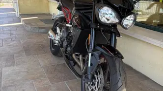 Triumph Street Triple R (2017 - 20) usata