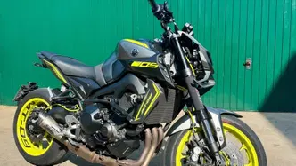 Yamaha MT-09 (2017 - 20) usata