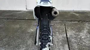 Husqvarna FC 250 (2025)  (3)