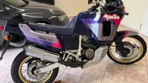 Honda Africa Twin XRV 750 (1992)  (2)