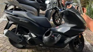 Honda PCX 125 (2021 - 24)  (2)