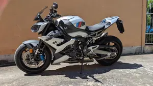 Bmw M 1000 R (2025 - 26)  (2)