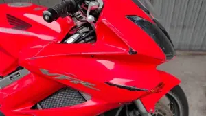 Honda VFR 800 (2002 - 05)  (3)