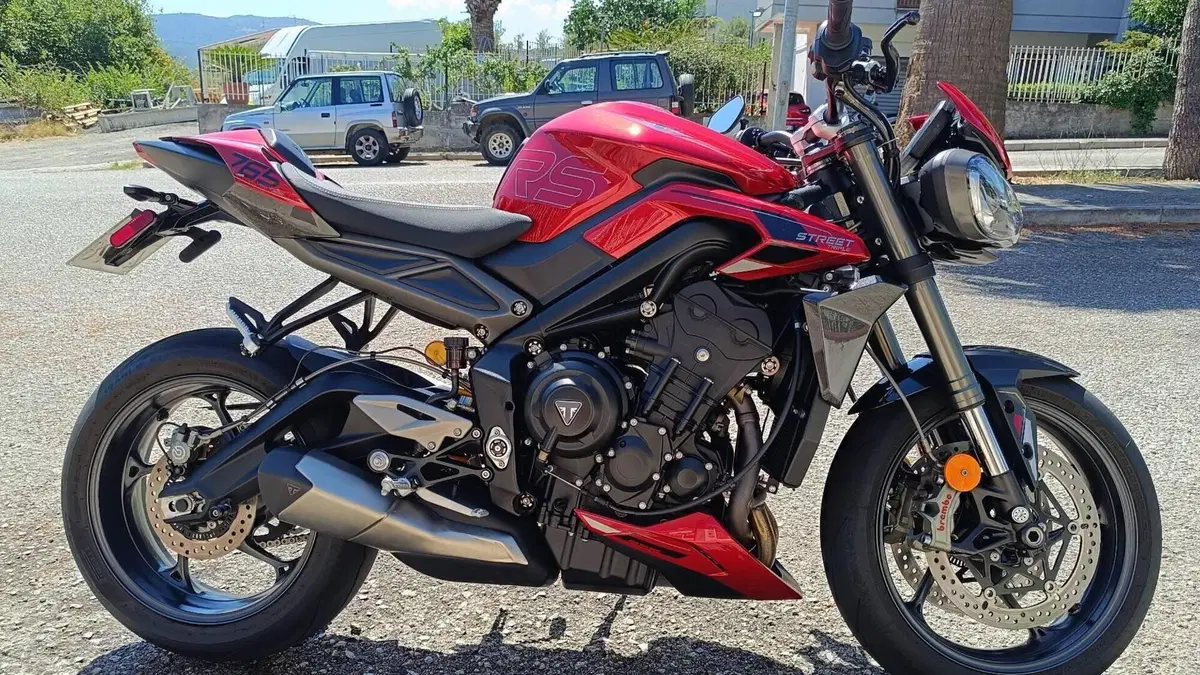 Triumph Street Triple 765 RS (2023 - 26) 