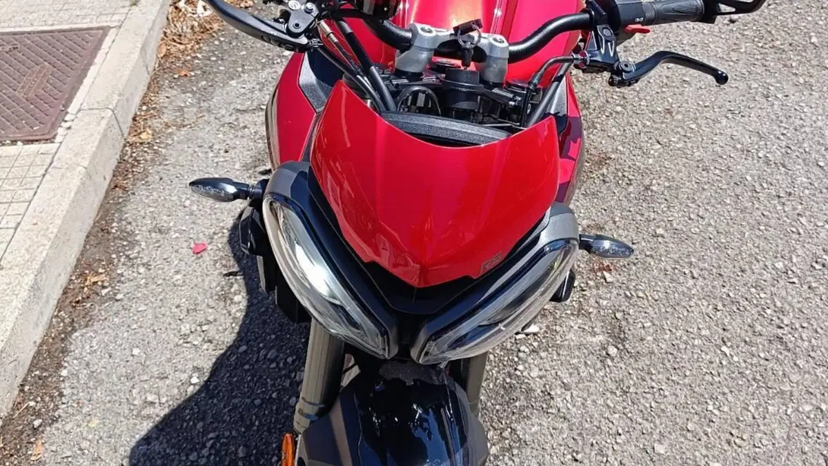 Triumph Street Triple 765 RS (2023 - 26)  (3)