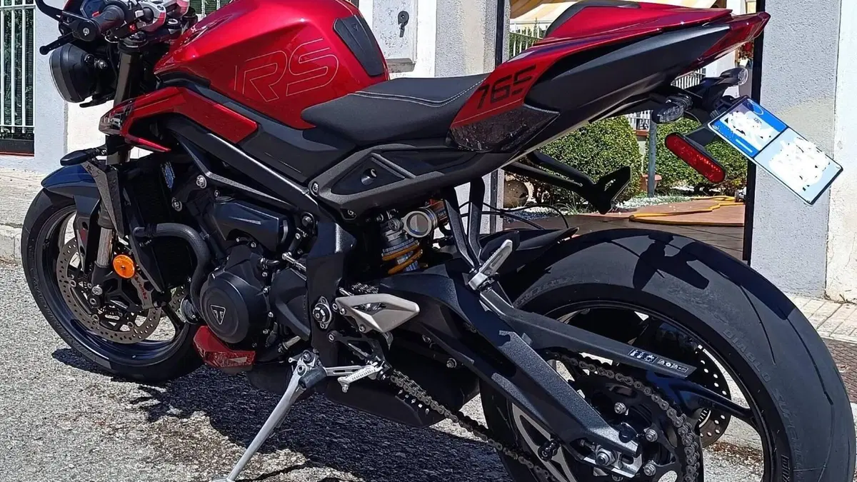 Triumph Street Triple 765 RS (2023 - 26)  (6)