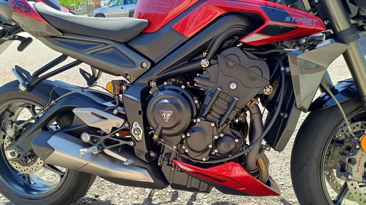 Triumph Street Triple 765 RS (2023 - 26)  (13)