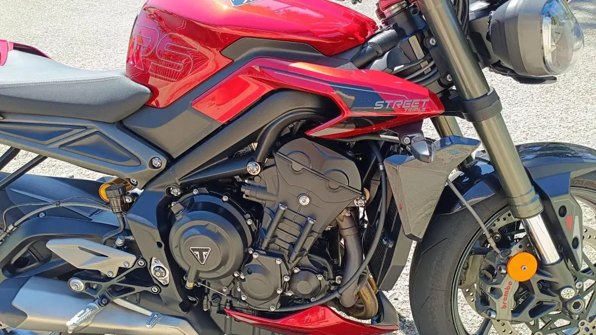 Triumph Street Triple 765 RS (2023 - 26)  (19)