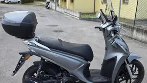 Kymco People 125i S (2021 - 25)  (3)