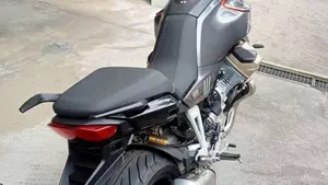 Moto Guzzi V100 Mandello S (2022 - 24)  (4)