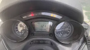 Piaggio MP3 300 ABS Hpe (2021 - 24)  (9)