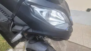 Piaggio MP3 300 ABS Hpe (2021 - 24)  (11)