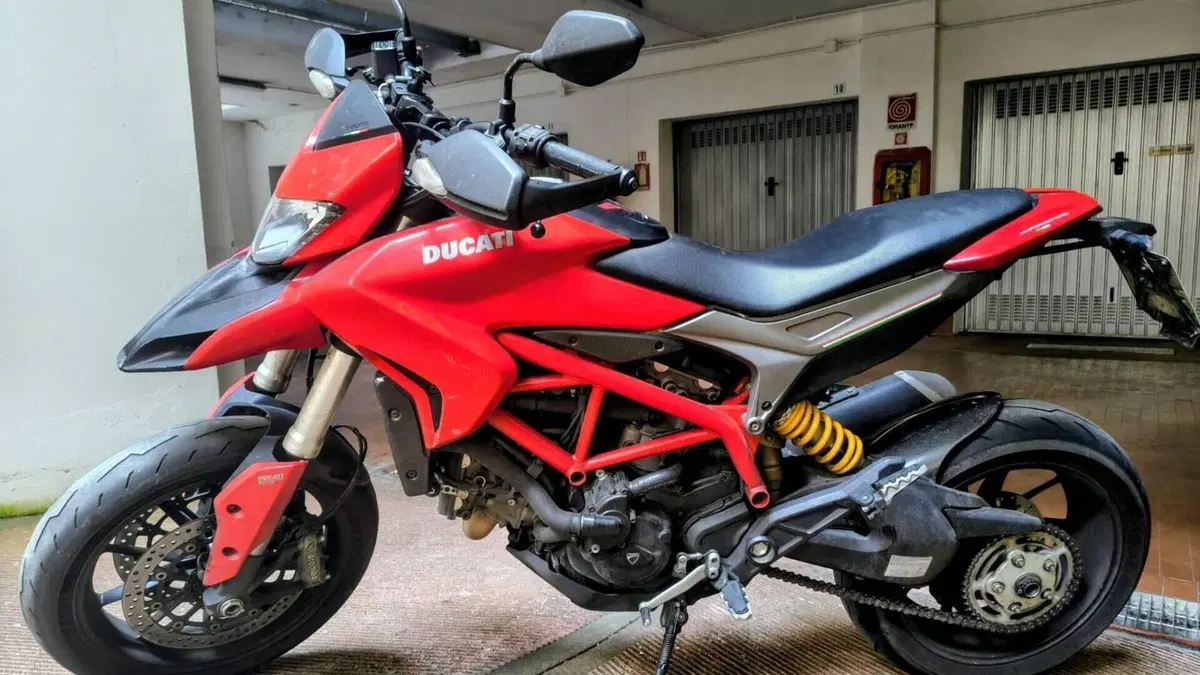 Ducati Hypermotard 821 (2013 - 15)  (2)