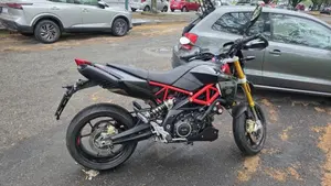 Aprilia Dorsoduro 900 (2017 - 20)  (4)