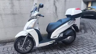 Kymco People 300i GT ABS (2016 - 20) usata