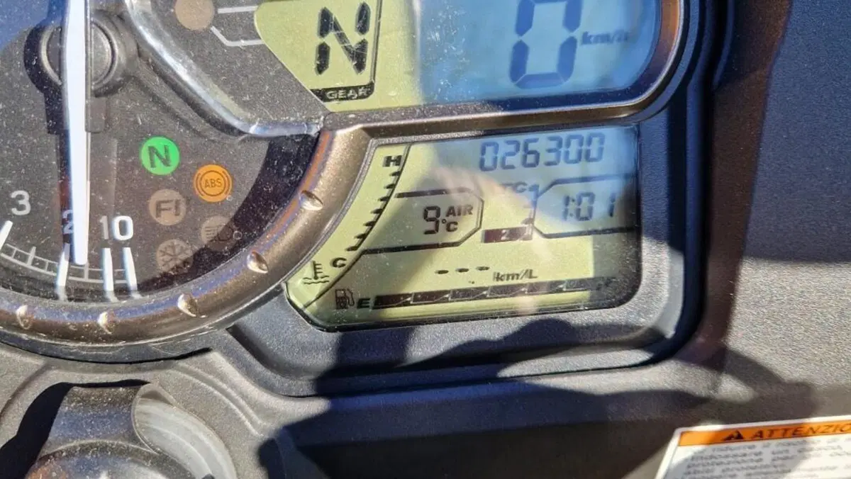 Suzuki V-Strom 1000 (2006 - 16)  (2)