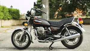 Moto Guzzi   (2)