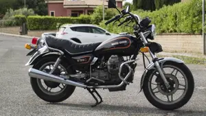 Moto Guzzi   (4)