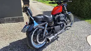 Harley-Davidson 883 Custom (2006 - 07) - XL 883C  (4)