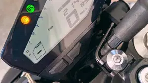 Yamaha MT-09 (2017 - 20)  (6)