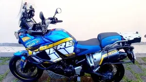 Yamaha XT1200Z Super Ténéré First Edition (2010 - 11)  (3)