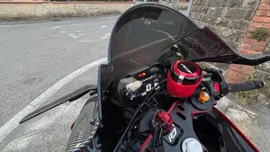 Yamaha YZF R7 (2021 - 25)  (8)