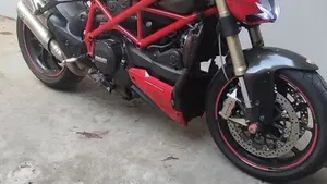 Ducati 848 (2007 - 13)  (4)