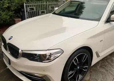 BMW Serie 5 Touring 530d  Luxury usata